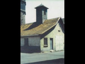 Das alte Gerätehaus am Tanzhof vor dem Abriss